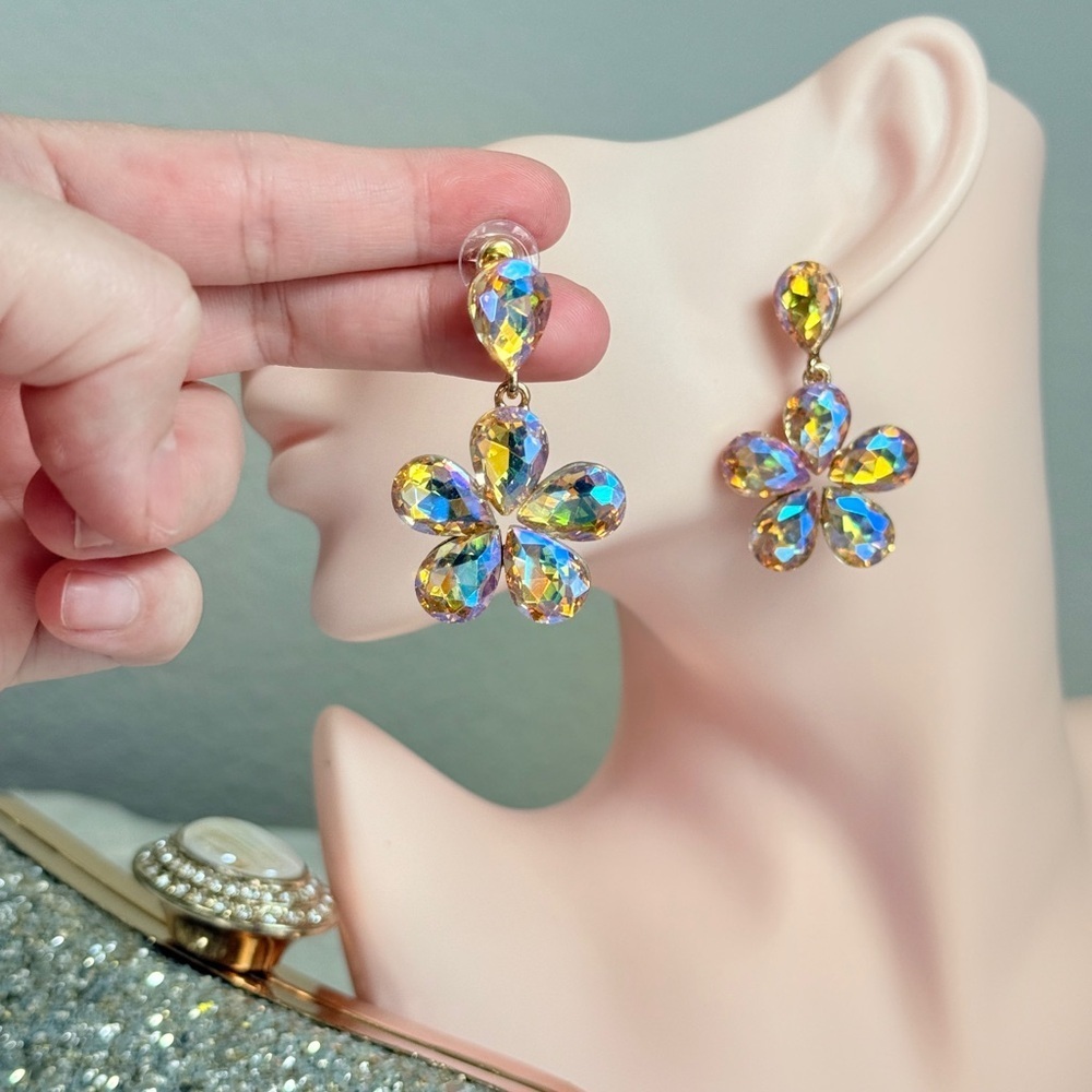Multicolor Crystal Flower Earrings Women’s Earrings - Picture 5 of 5